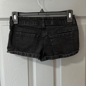 Forever 21 black shorts junior 25”